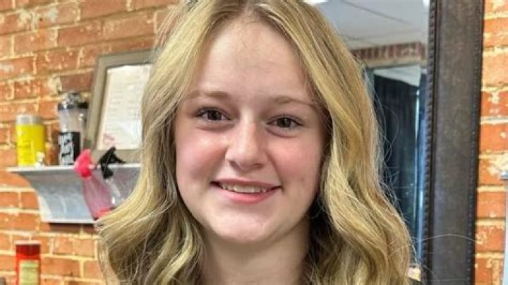 Kayleigh Smith Car Accident; Troy High School Senior And Member Of The Powerlifting And Football Team, Kayleigh Smith Passes Away In A Fatal Accident - Thtranquoctoanlacduong.edu.vn