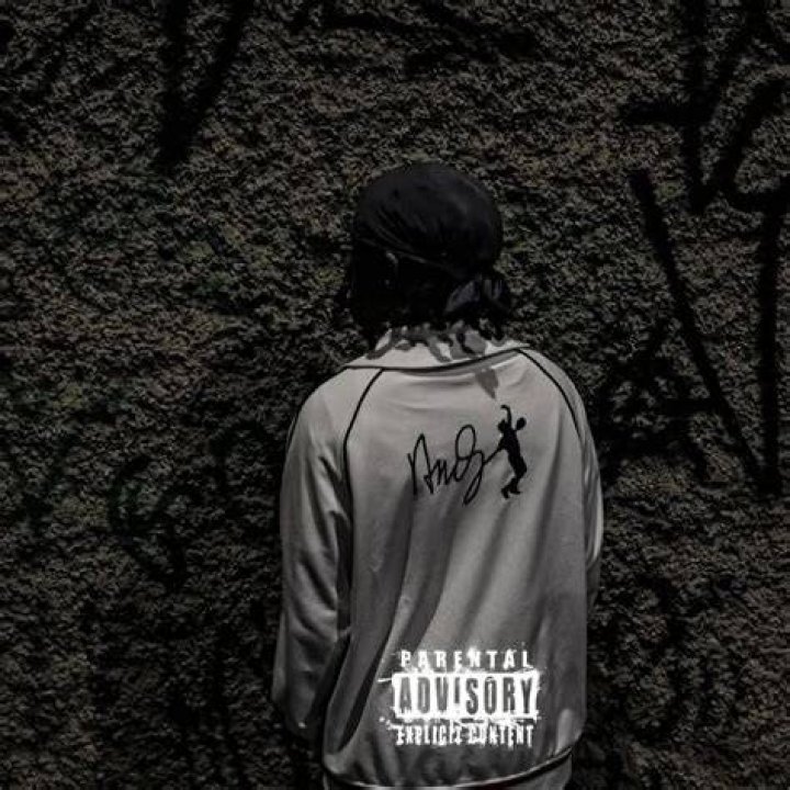 Money racks lyrics